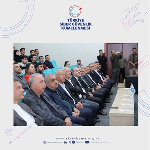 HACKNİĞDE 2025: GELECEĞİN ÇÖZÜMLERİ HACKATHONU BAŞARIYLA TAMAMLANDI! - 4