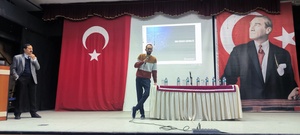 SİBER KÜME LİSE ÖĞRENCİLERİNE SİBER GÜVENLİK FARKINDALIK KONFERANSI VERDİ - 11